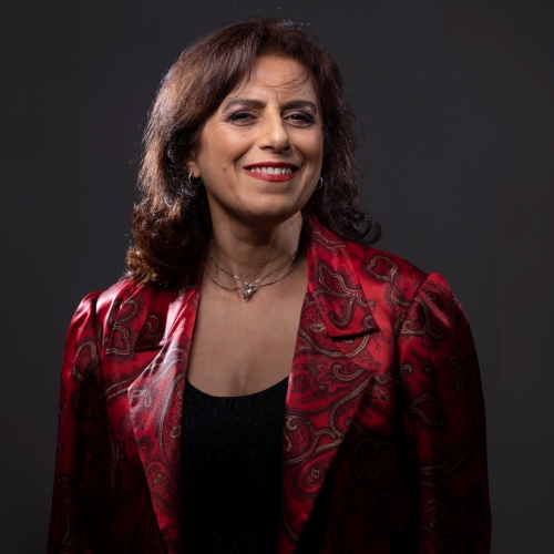 Piona Dariavach